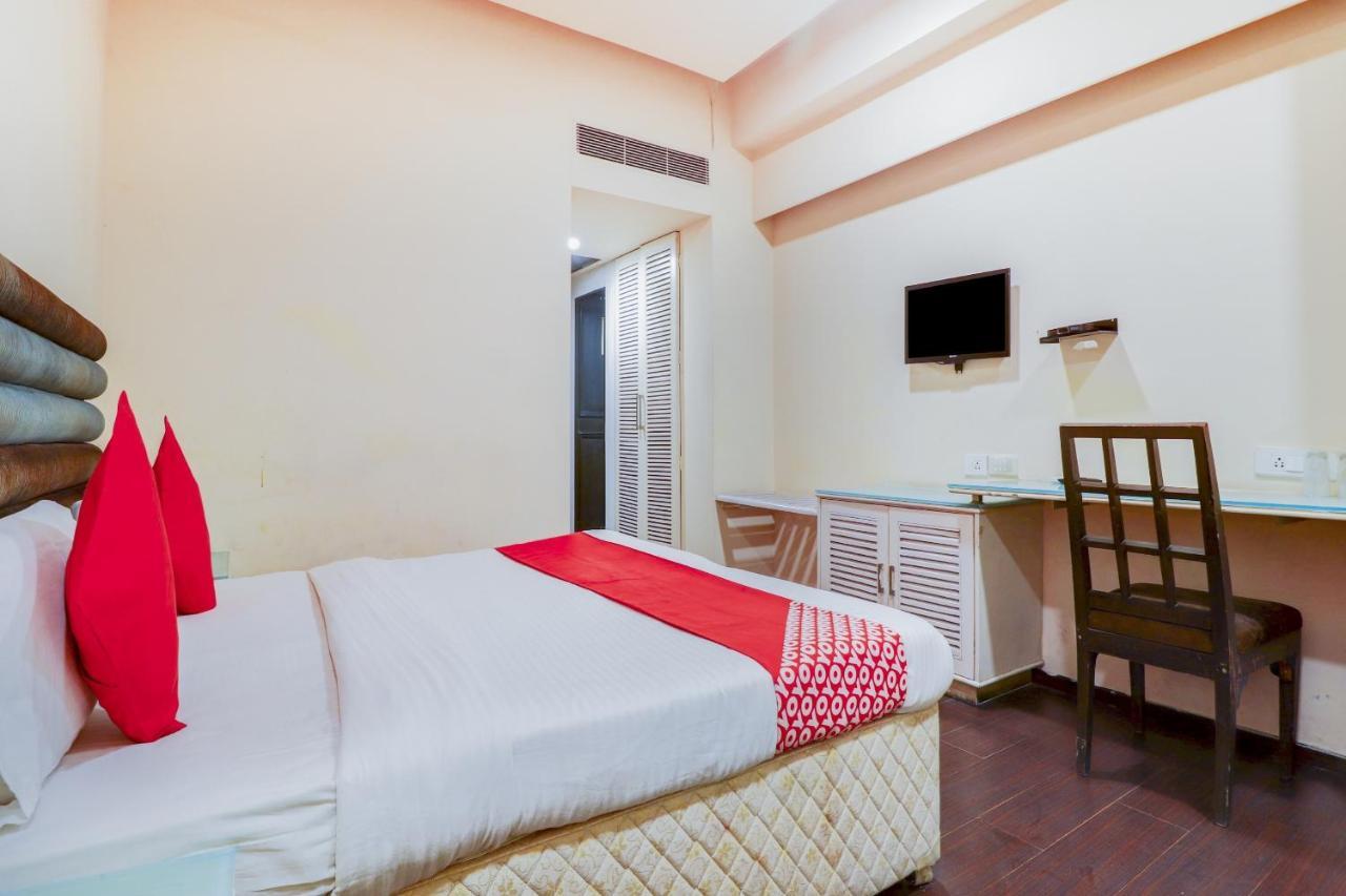 Oyo 79040 Hotel Sai Prakash Hyderabad Exterior photo
