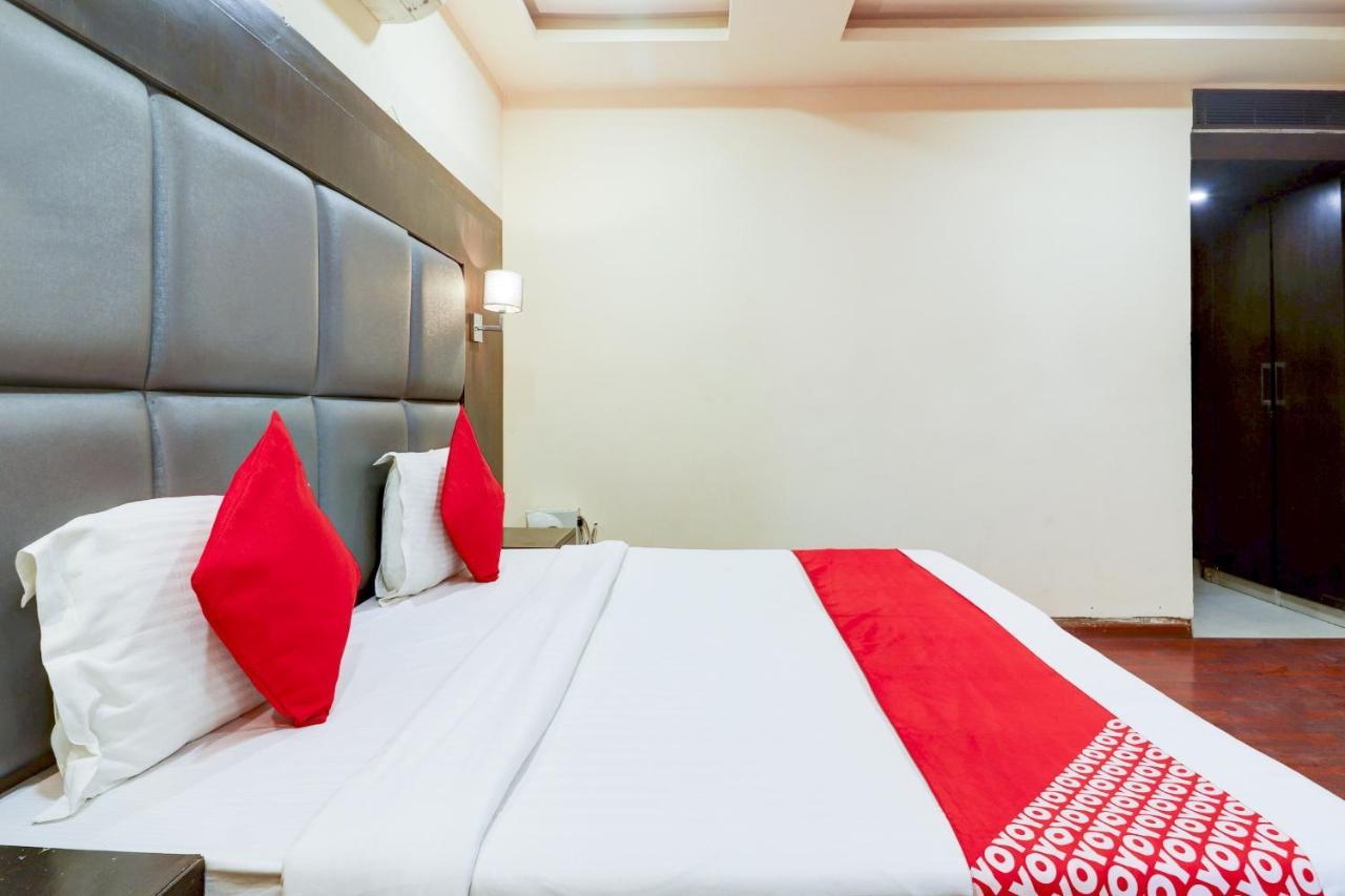 Oyo 79040 Hotel Sai Prakash Hyderabad Exterior photo