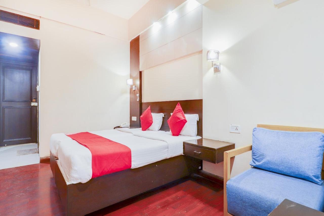 Oyo 79040 Hotel Sai Prakash Hyderabad Exterior photo