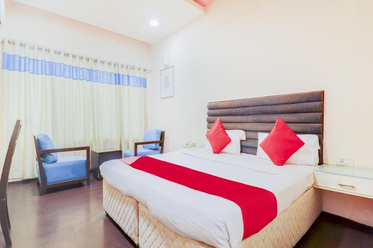 Oyo 79040 Hotel Sai Prakash Hyderabad Exterior photo